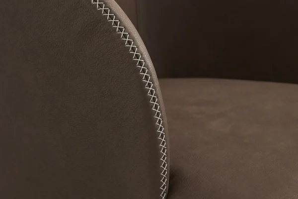 img031_Paris_Chair_Nabuk_XStitching_Detail