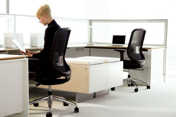 Low-Projek-Task-Chair-Layout-Ebony-Mesh-Ebony-Frame-4D-Arms.tif