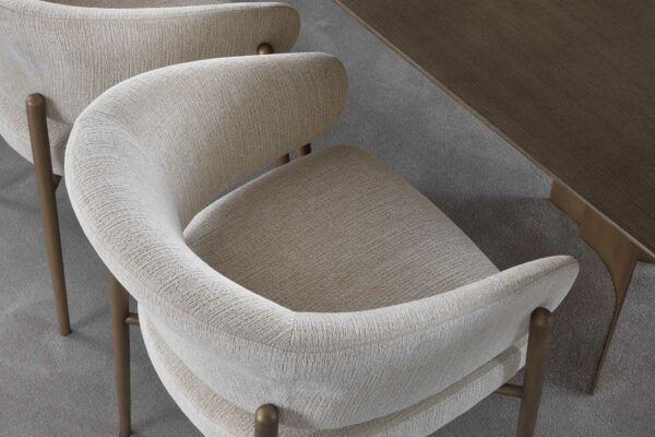 img018_Linda_Chair
