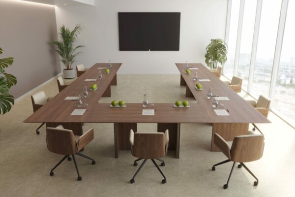 Punt-Stockholm-Mario-Ruiz-Table-Contract-13