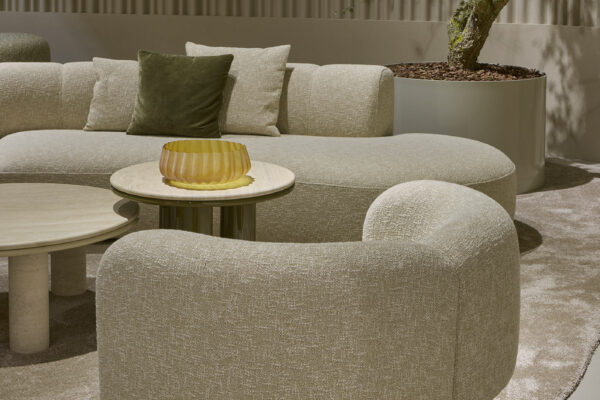 img008_Emma_Armchair