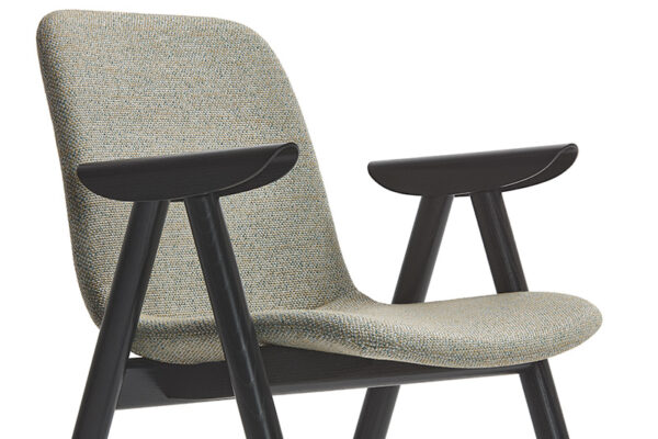 Hout-9000-Angled-Close-Up