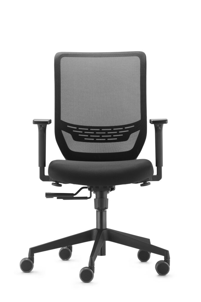 to-sync-black-mesh-task-02