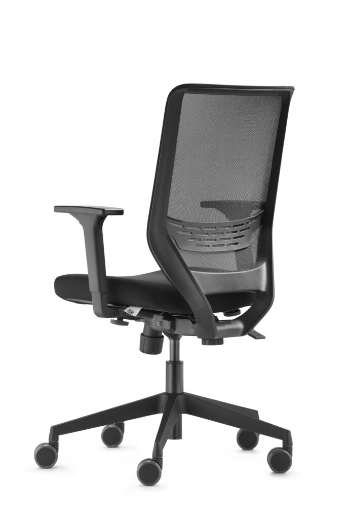 to-sync-black-mesh-task-05