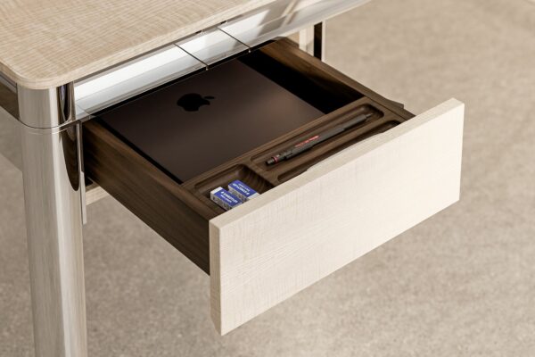 halcon-vesper-desk-drawer-detail_2500x1351_-_28de80_-_96ee705d8e088005c36c5212ae1ca7e694dee523
