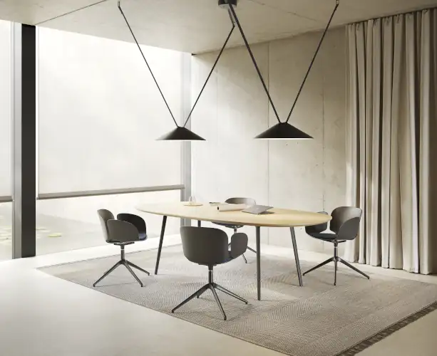 nest-chair-pyramidal-glides