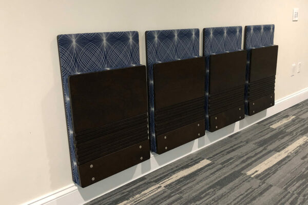 01-jumpseat-wall