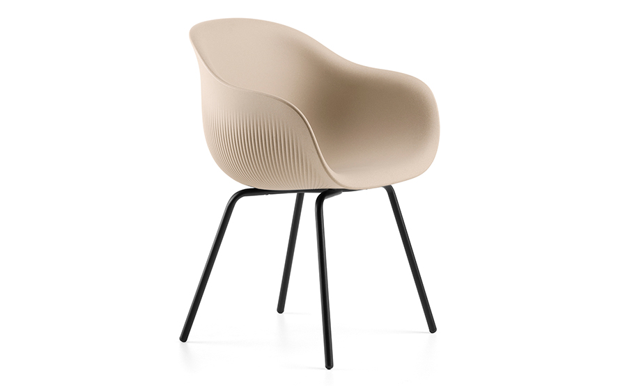 Fade_Chair_U4nero_high