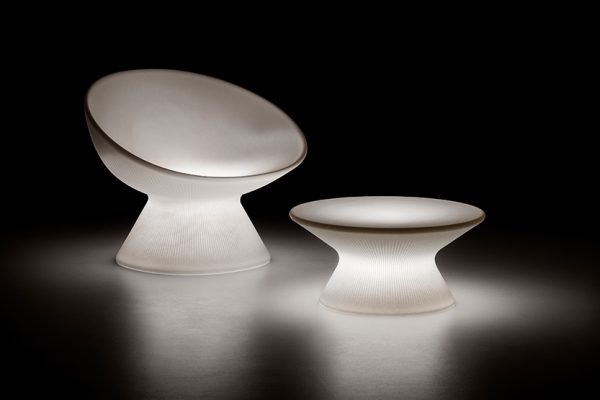 fade_poltrona_tavolino_light