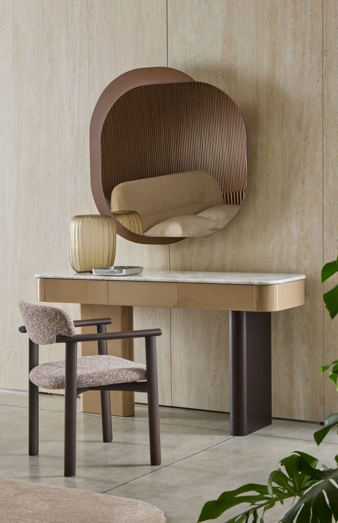 img038_Afra_Chair